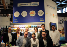 Schaap en Landjuweel presenteerden zich voor het eerst gezamenlijk op de beurs: Hans Geling, Geert Klaessen, Robin Smit, Andre Adamse,  Mariska Verkleij, Hanneke Hiemstra, Sven Geeling, Leon Haanstra