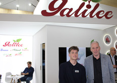 Ate Kalsbeek en Job, de volgende generatie Nieuwenhuis, van FruitPro