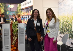 Andrea van den Hoven van AGF met Isabelle van Doorn van Moleda