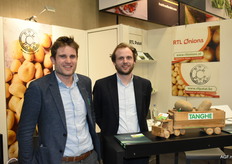 Rémy en Emiel Tanghe van RTL Patat/RTL Onions. Het bedrijf heeft pas een nieuwe fabriek geopend in Frankrijk