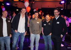 Barry Vermulm en Nick van Schie van Bakker, Rob Timmermans en Jannes Gooren van Teboza en Marcel Goumans van ZON