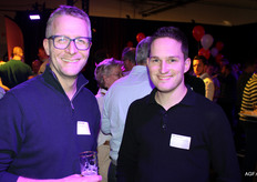 Willem Bas van B-Four Agro met Tom Peeters van Brooker Tuinbouwbedrijf