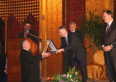 Een aantal personen werd uitgebreid in het zonnetje gezet.