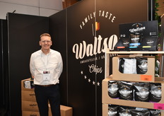 Joost Debeuckelaere van Waltson Chips. De ambachtelijke chipsfabrikant stond deze editie met een eigen stand op Tavola, zodat ze haar herkenbare stijl op de eigen gewenste manier naar voren konden brengen
