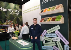 Jorik Beukeleirs bewaakt de stand van Vlaemynck Natuurlijk. De groothandel en snijderij levert aan horeca, zorg en voedingsbedrijven in West- en Oost-Vlaanderen.