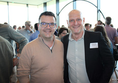 Jan van der Kaden (STC) met Ruud den Boer van Oxin Growers