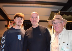 Dik Vogelaar met Thijmen en Rob van Groente en Fruit Op’n Brink in Eibergen