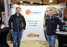 Sacha Wiegel en Rémon Koopman van Jongejans Luchttechniek. Jongejans werkte nauw samen met Flikweert bij Agro Duiveland. Eerst windshifting en dan optisch lezen.