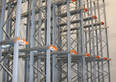 Pallets kunnen 4 hoog