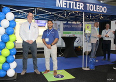 Bas ten Berge en Jaidon Anand van Mettler Toledo, detectiesystemen (o.a. metaal), X-ray en checkwegen.