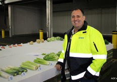 Marcel van de Werken van Kiwa was de afgelopen dagen al druk bezig geweest om de AGF-producten voor de producttafels te verzamelen