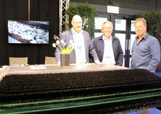 Bert Lam van Van Den Top Machinebouw met Peter Christiaens en Roger Willems