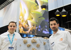 Marco Kanters van Verbruggen Paddenstoelen en Joost Heesen van CNC Exotic Mushrooms