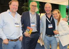 Jeffrey Heeren en Margo Borgers van Heereco met Geert-Peter de Rijk (Paddenstoelenrijk) en Rob Banken van Banken Champignons