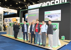 Even de groepsfoto van Fancom meepikken