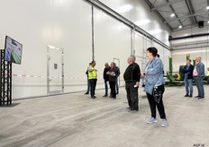 Bij de rondleiding stonden schermen die het verhaal vertelden van de teeltlocatie.