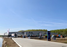 De entree, de nieuwbouw en open dag van Van Namen Group.