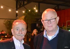 Links Jan van Seumeren, medewerker van het eerste uur en Cor Fontaine zwager van Peter Loogman.