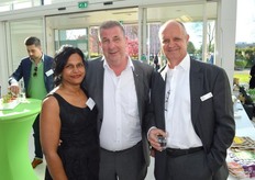 Frans van Aarle met zijn vriendin Daphne Govender en Ger van Burik