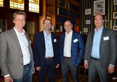 Voorzitter uiencomitÃ© Gijsbrecht Gunter, Lijn Moerdijk van MSP, Jan van der Lans van Van der Lans bv en Koen Nieuwenhuijse van Marbo