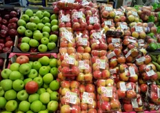 De IJslandse supermarkt heeft een breed aanbod appelen, maar vooral de zoete rassen.