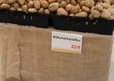 Bonken van aardappelen, 229 ISK (1,65 euro) per kilo.