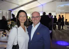 Jan vd Heuvel van verpakkingsbedrijf VDH en zijn vrouw Ingrid.