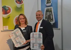 Chantall Van de Poll en André Erkelens-Koster van RPC -Bebo Food Packaging. RPC Bebo is een fabrikant voor thermovorm verpakkingen.