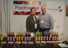 Honest Foods, Erik Brom en Esther van Daal. Zij leveren vruchtenazijn en olijfolie.