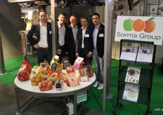 Het Sorma-team presenteerde op de beurs de 15 baks elektronische weger. Romke van Velden en Evert-Jan Wassink vormden de Nederlandse afvaardiging