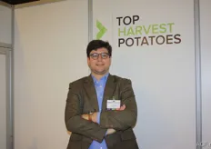 Sinds enkele maanden is het bedrijf Top Harvest in Tielt nieuw in de AGF-sector. Deze jonge organisatie wordt gerund door Nicolas Vandenbogaerde en zijn vrouw Delphine Vanhaelewyn. Ze zijn gespecialiseerd in de export van aardappelen, uien en wortelen naar overzeese markten.