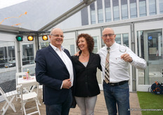 Theo en Laura Jegerings met Ary van der Waal