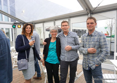Annelies van den Broek, Karin en Klaas de Jager en Eric Tilbogs