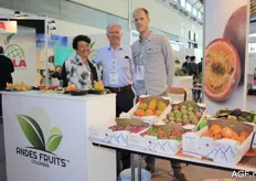 Johan Beckers van Andes Fruits (Midden) is een Nederlander die jaren geleden van start is gegaan met een bedrijf in Colombia. Hij ziet kansen in Europa voor diverse exoten en biologische producten.