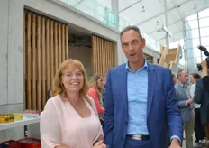Lidy Rutten van Ondernemend Venlo en Peter van Tilburg van MiFood die op basis van bloedanalyses personalised food wil ontwikkelen.