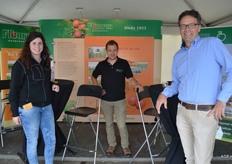 Nicole Dirkx, Yannick Smedts en Sjaak Walraven van Fleuren Boomkwekerij.
