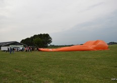 Adama had een luchtballonvaart geregeld na de beurs, er mochten een paar mensen mee van fruitbedrijf Oskam en Delphy.