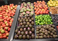 Meer exoten: mango's, avocado's, limoenen, steenfruit, passievruchten, vijgen, lychees, en appelen
