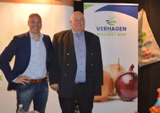 Verhagen Holland BV. Kristian en Johan Verhagen zijn blij met de nieuwe huisstijl. Aardappelen, uien en peen zijn de hoofdproducten van dit bedrijf.
