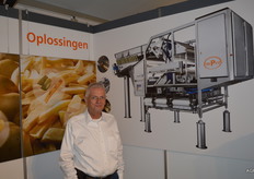 Concept Engineers, Frank Tukker. Concept Engineers heeft een nieuwe eigenaar: 'Pentahold'. Dit is een investeringsmaatschappij van Belgische investeerders. Zij hebben er vertrouwen in dat naast de twee bekende bedrijven in optische sortering er ruimte is voor een derde grote speler in de markt. Door de nieuwe investeringsmaatschappij is er veel ruimte gekomen om de Concept machines nog breder geschikt te maken in de AGF sector.