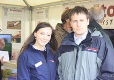 Zus en broer Alison en William Skea van Scanstone. Bij het Britse familiebedrijf houden ze zich bezig met het produceren van machines die helpen bij het geschikt maken van de grond voor de aardappelteelt.