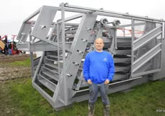 Peter Grinwis van Petech voor de sorteermachine PT60, die 60 ton per uur kan verwerken.