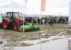 Zelfs de platen op de voorgrond die voor droge voeten moesten zorgen, waren na verloop van tijd niet meer begaanbaar.