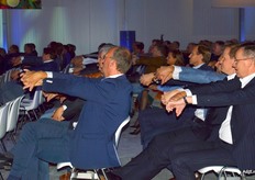 De bezoekers moesten natuurlijk allemaal mee doen.