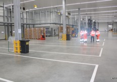 Rondleiding door het imposante logistieke centrum