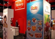 De Bickery food group was nadrukkelijk aanwezig in Hal 11, met onder meer een grote poster van Dole...