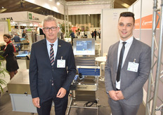 Stéphan Debrandt en Stijn Smolders van Espera Belgium. Zij houden zich bezig met het wegen en etiketteren van producten. Volgens Stijn is kracht van Espera dat de machines gebruiksvriendelijk en makkelijk schoon te maken zijn.