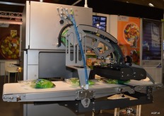 Ishida levert ook een lascontrole systeem om de verpakking van onder gasverpakte producten te controleren op lekkage. Hiervoor is een machine gemaakt die druk uitoefent op de verpakking waarbij sensoren een eventueel gaslek kunnen traceren.