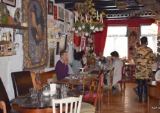 Het knusse restaurant de Snoeperij & het Kabinet in Dirksland zorgde voor een 3 gangen diner, geïnspireerd op paarse spruiten