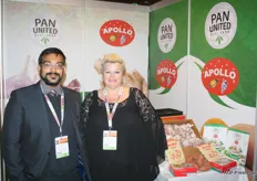 Nilay Kamdar en Astrid Walbeek van Pan United. Naast de knoflook worden ook de zoete aardappelen seteds belangrijker voor het bedrijf.